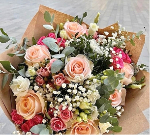 Création de bouquet de roses couleurs pastellles L'Isle en Dodon - Haute-Garonne